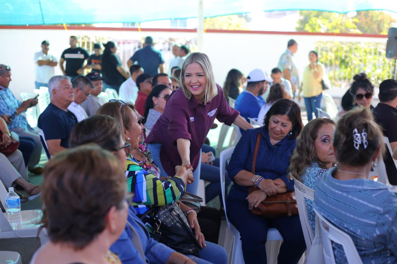 Lee más sobre el artículo Estrella (Palacios) será nuestra próxima Presidenta Municipal, afirman maestros jubilados y activos.