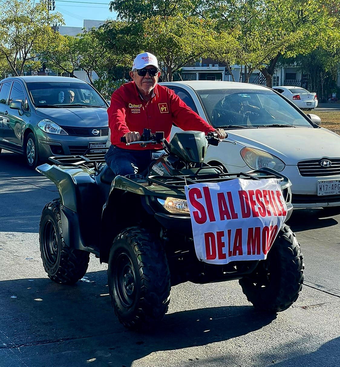 Lee más sobre el artículo Celebra El Químico el desfile de motos hoy en el malecón.