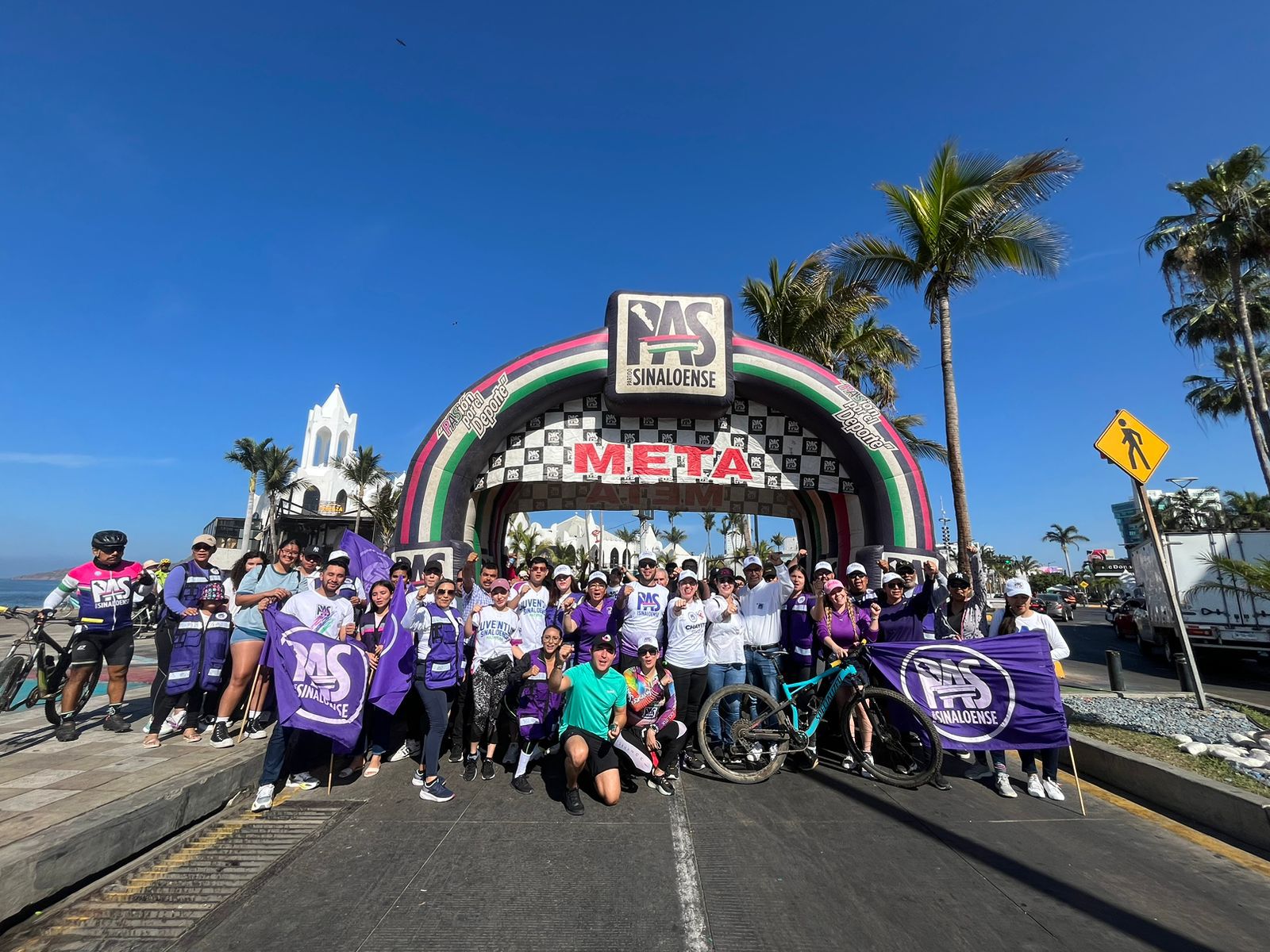 Lee más sobre el artículo Realiza el Partido Sinaloense Mazatlán el PASeando en bicicleta.