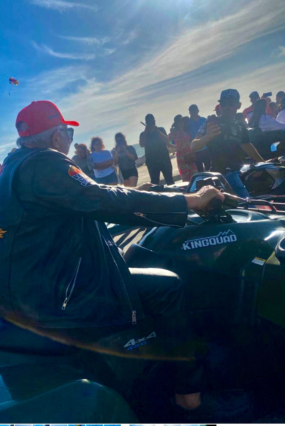 Lee más sobre el artículo El Químico Agradeció el Recibimiento de la Gente en el Desfile de la Semana de la Moto.