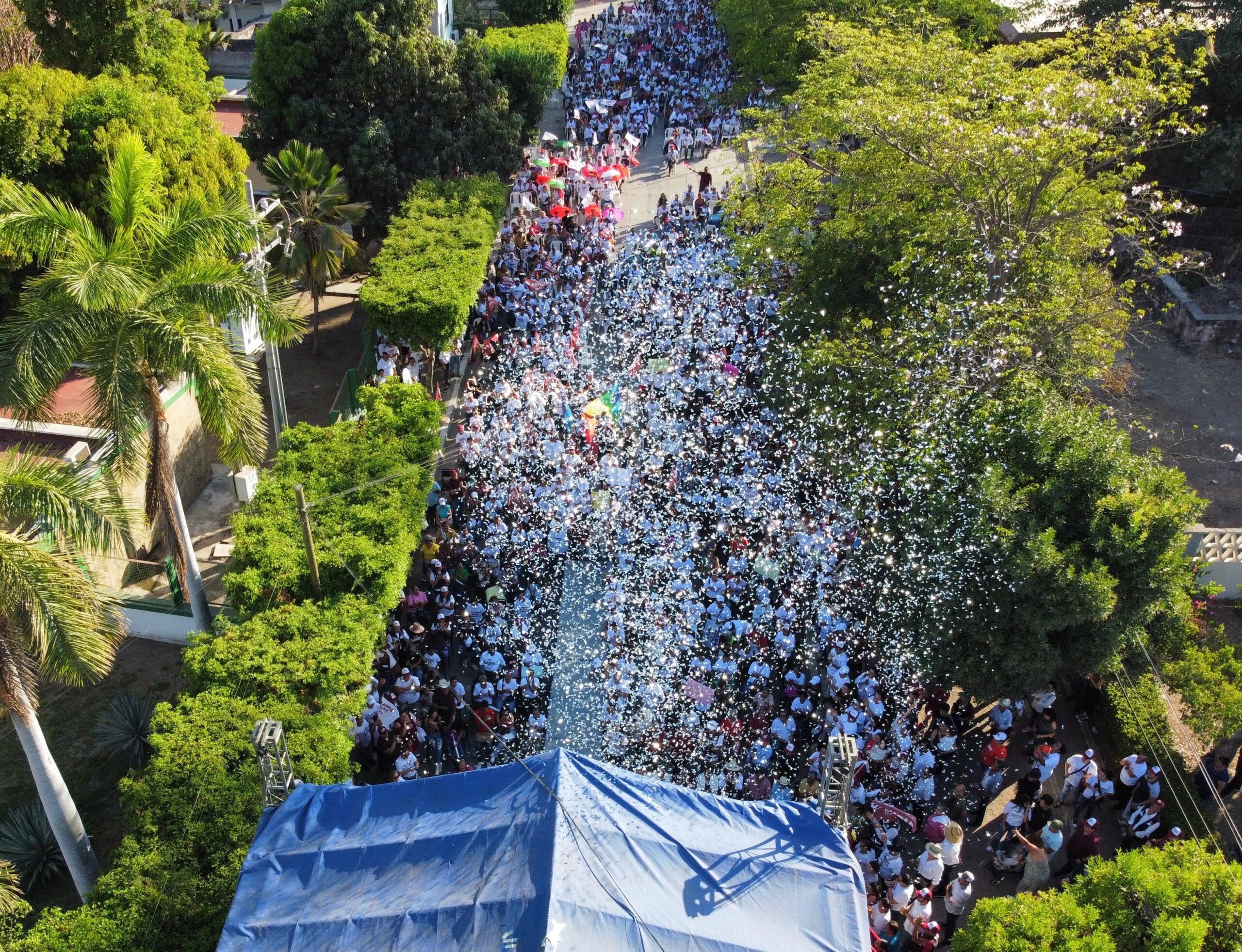 Lee más sobre el artículo Reúne a más de 3 mil rosarenses Claudia Valdez en su Cierre.