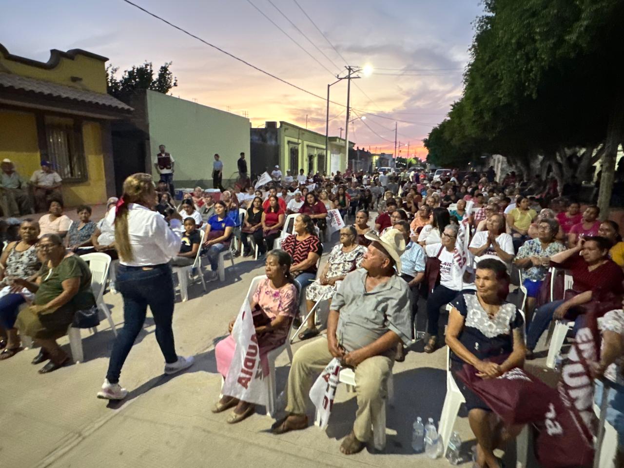 Lee más sobre el artículo Claudia Valdez causa revuelo en Potrerillos, Ojo de Agua de Osuna y Matadero.