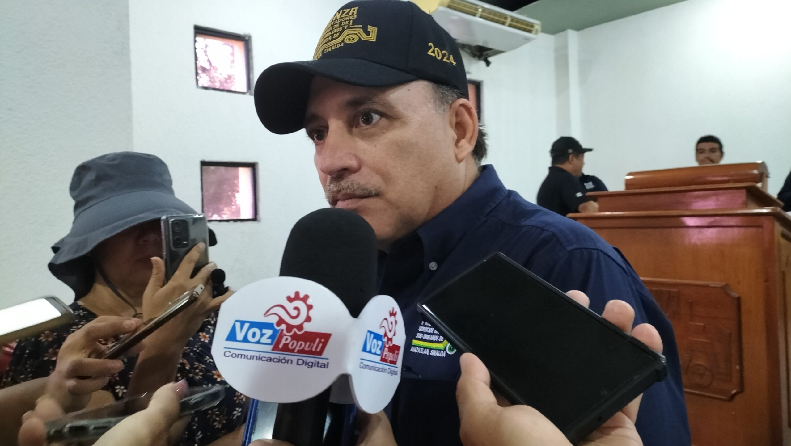 Lee más sobre el artículo Capacita la Alianza de Camiones de Mazatlán a Choferes y Reconoce a Tres.