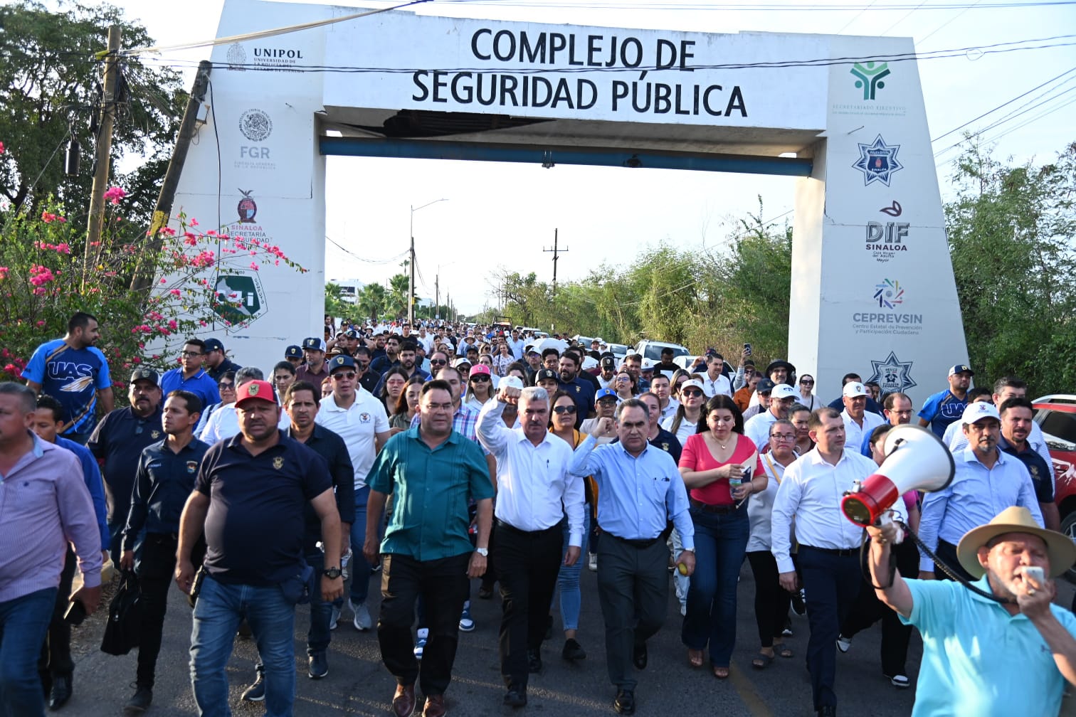 Lee más sobre el artículo Vinculan de Nuevo a proceso a Jesús Madueña y a Miembros del Comité de Compras.