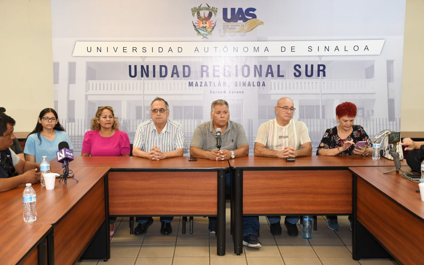 En este momento estás viendo Jubilados y Estudiantes de Mazatlán Rechazan que se Falte el Respeto a la UAS.