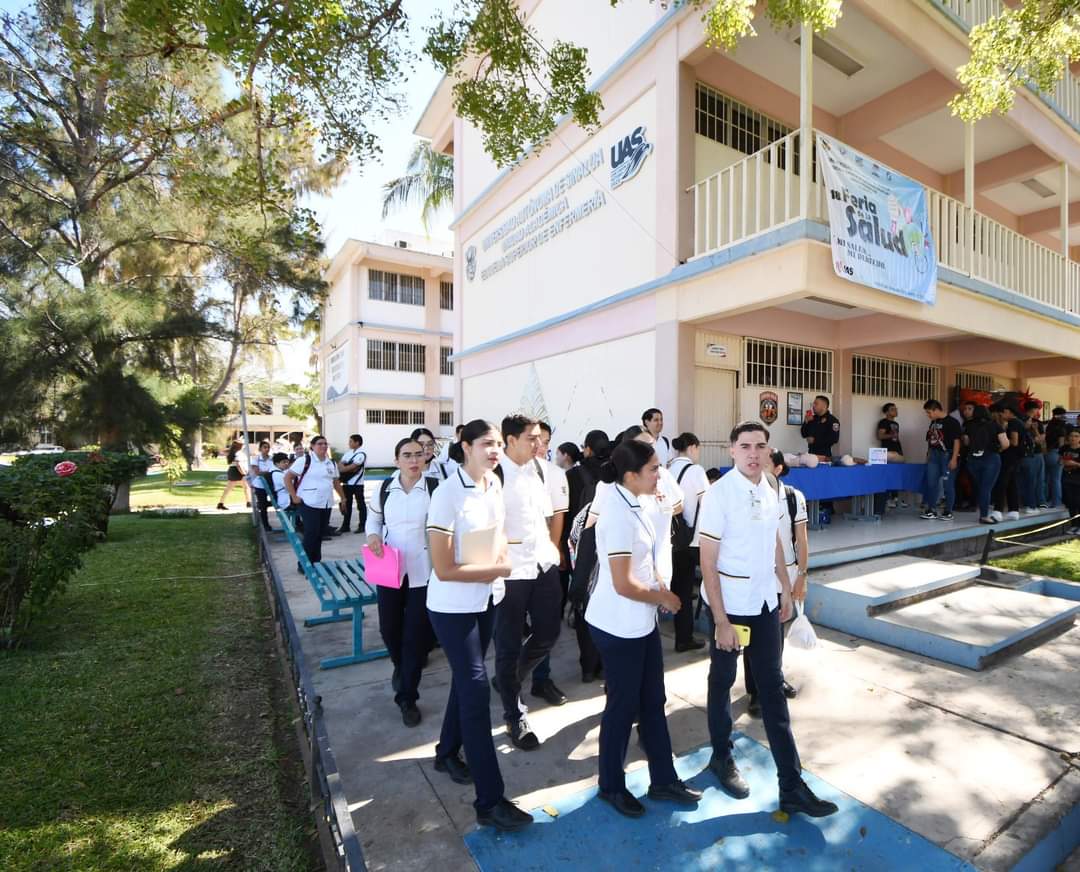 Lee más sobre el artículo Ahora es la Escuela de Enfermería la que se Convierte en Facultad.