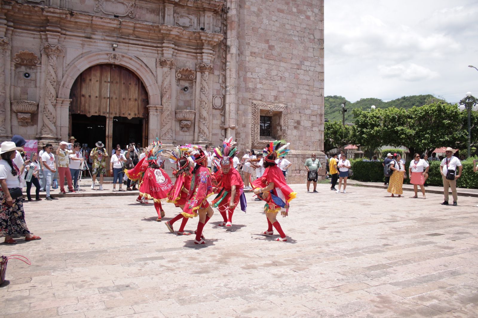 Lee más sobre el artículo Recibe El Rosario a Artistas Promotores de la Danza.