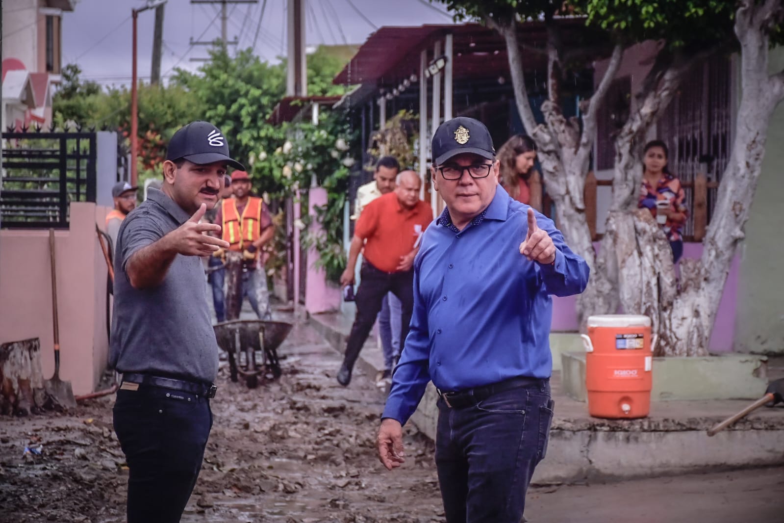 Lee más sobre el artículo Edgar González supervisa obra de drenaje en Infonavit Jabalíes