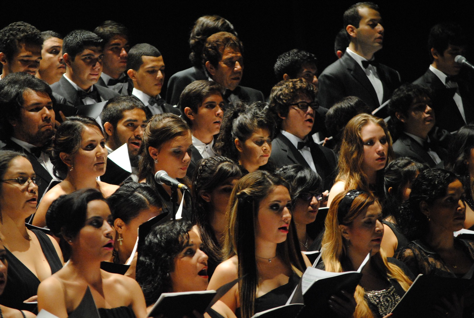 Lee más sobre el artículo Si quieres aprender a cantar,  habrá Curso gratuito