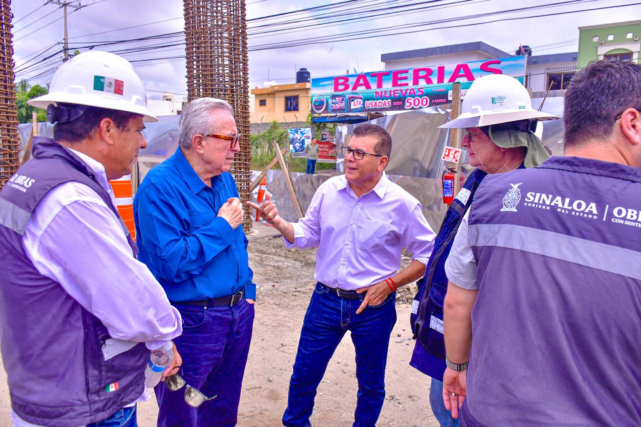 En este momento estás viendo Supervisan Gobernador Rubén Rocha Moya y Alcalde Edgar González obras en Mazatlán