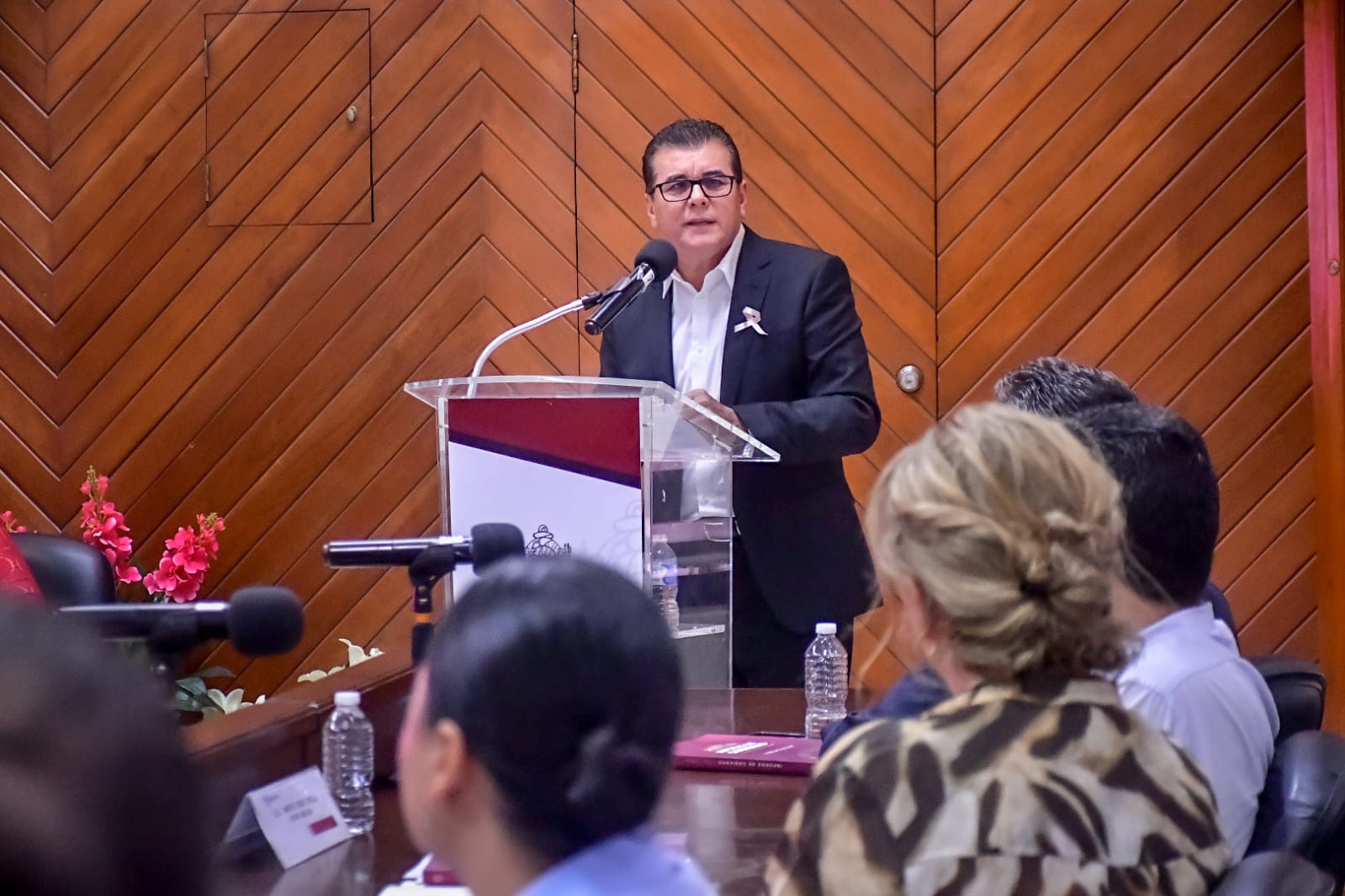 En este momento estás viendo Edgar González entrega su informe de gobierno al Cabildo