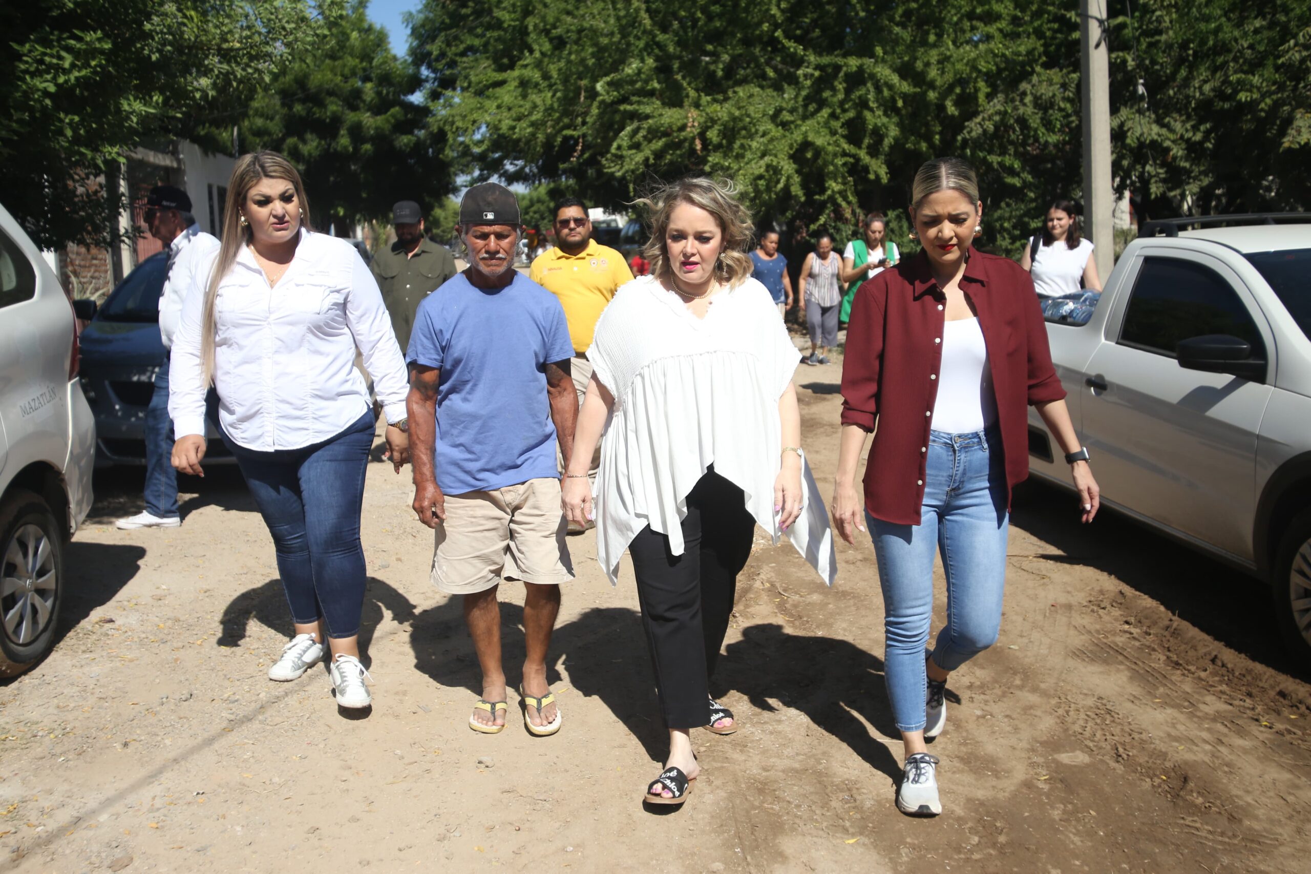 Lee más sobre el artículo Estado y Municipio Atienden a Familias del Incendio en Bugambilias