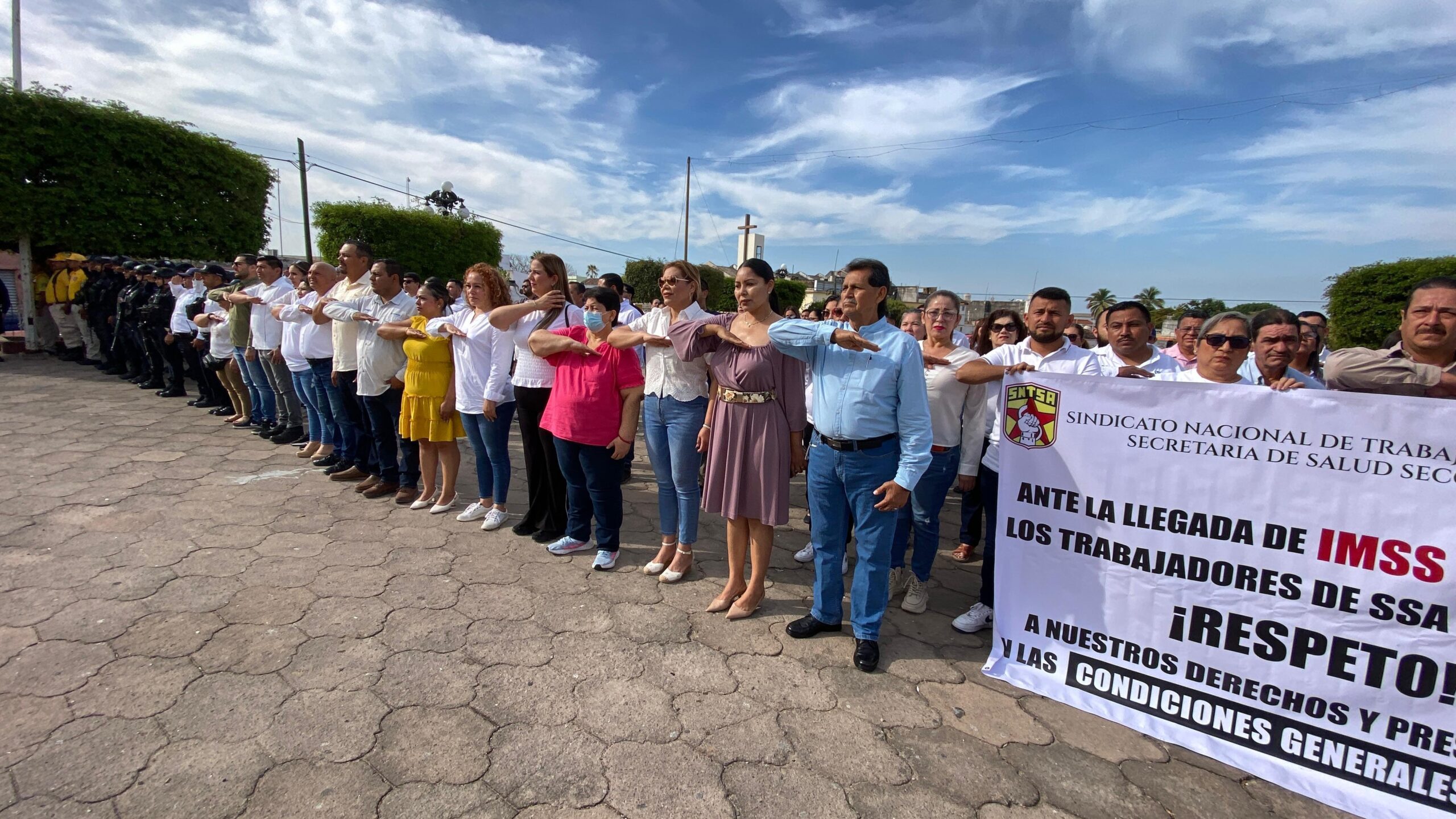 En este momento estás viendo Autoridades municipales conmemoran el Día del Trabajo