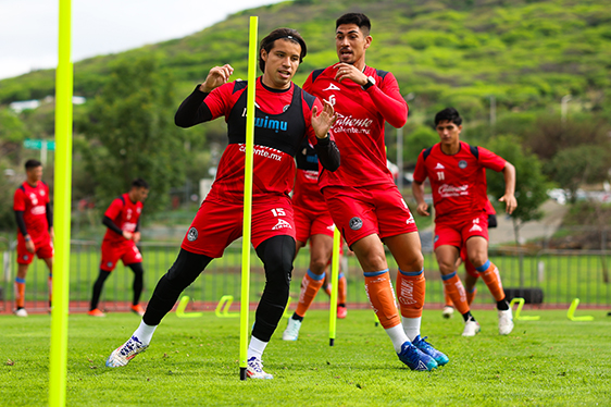 Lee más sobre el artículo Llegan los Cañoneros a Querétaro para partido amistoso