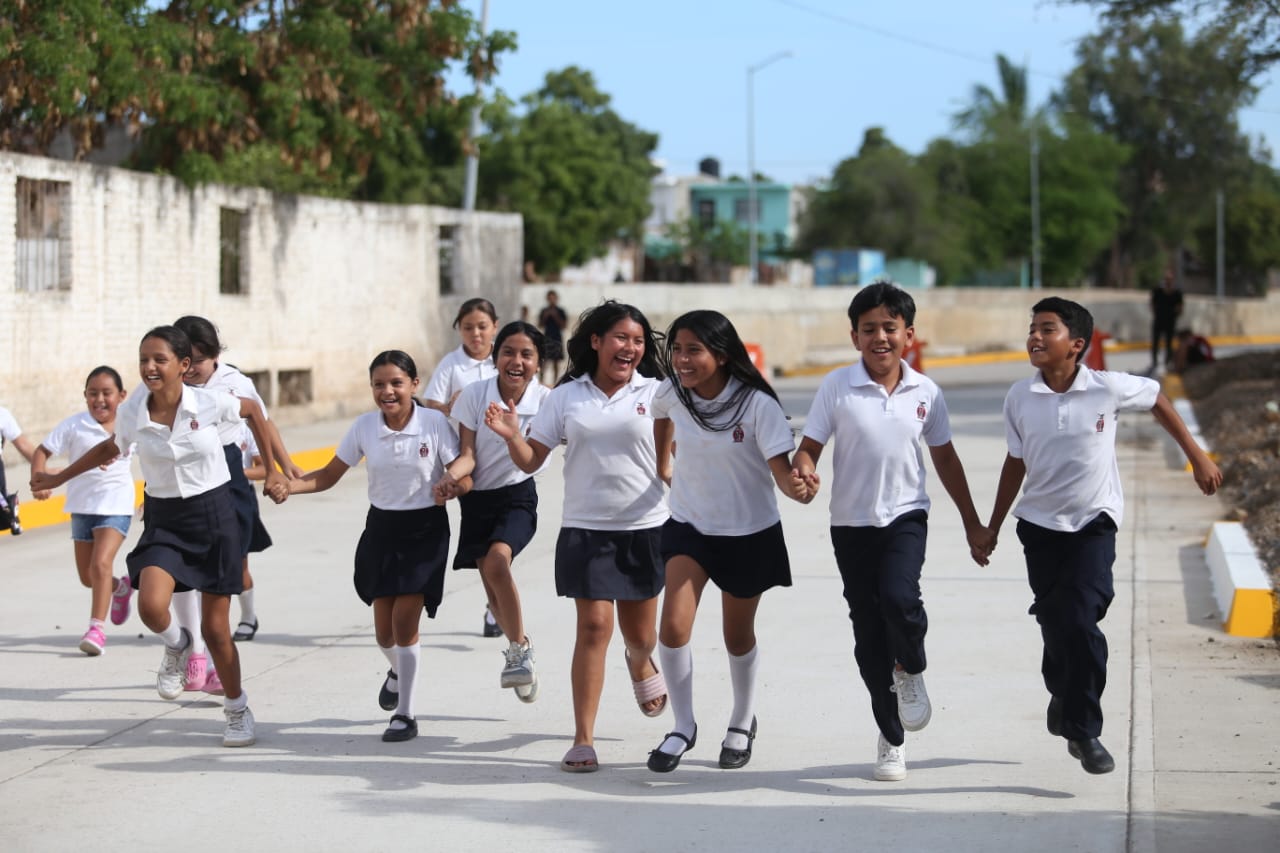 Lee más sobre el artículo Estrenan Calle en Colonia Jacarandas