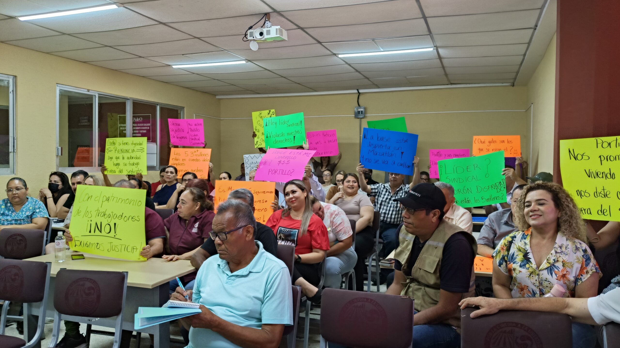 Lee más sobre el artículo Denuncian Desvío de 3.5 MDP en la UAdeO