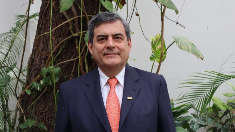 Mañana miércoles importante conferencia sobre Papas y Santa Sede