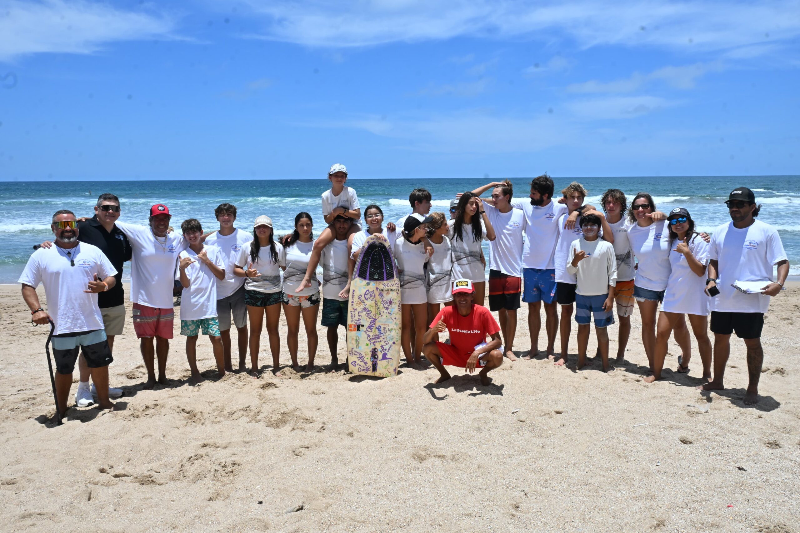 Lee más sobre el artículo Mazatlán celebra el Día Internacional del Surfing con el Festival del Mar