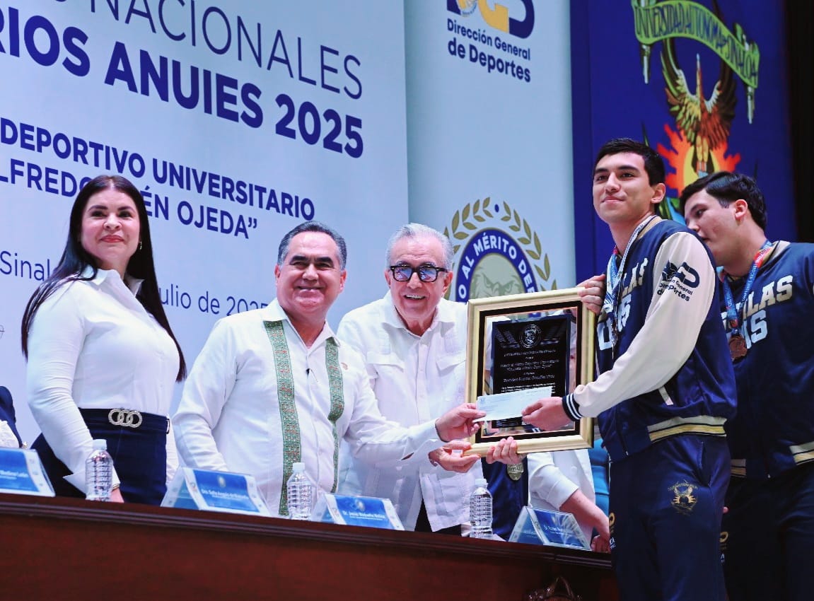 Lee más sobre el artículo Reconocen a los Deportistas de la UAS