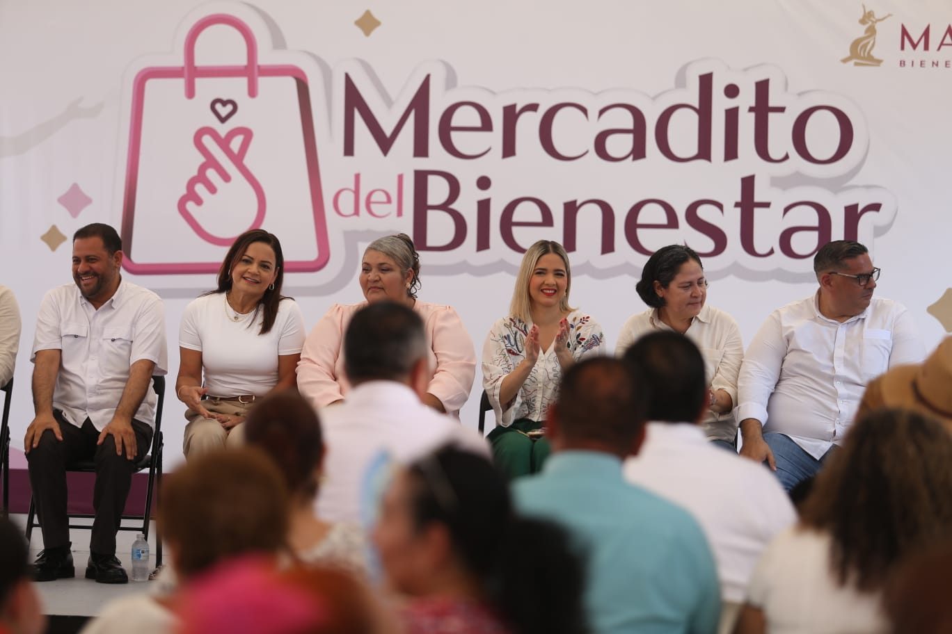 Lee más sobre el artículo Más de 200 expositores participan en el «Mercadito del Bienestar»