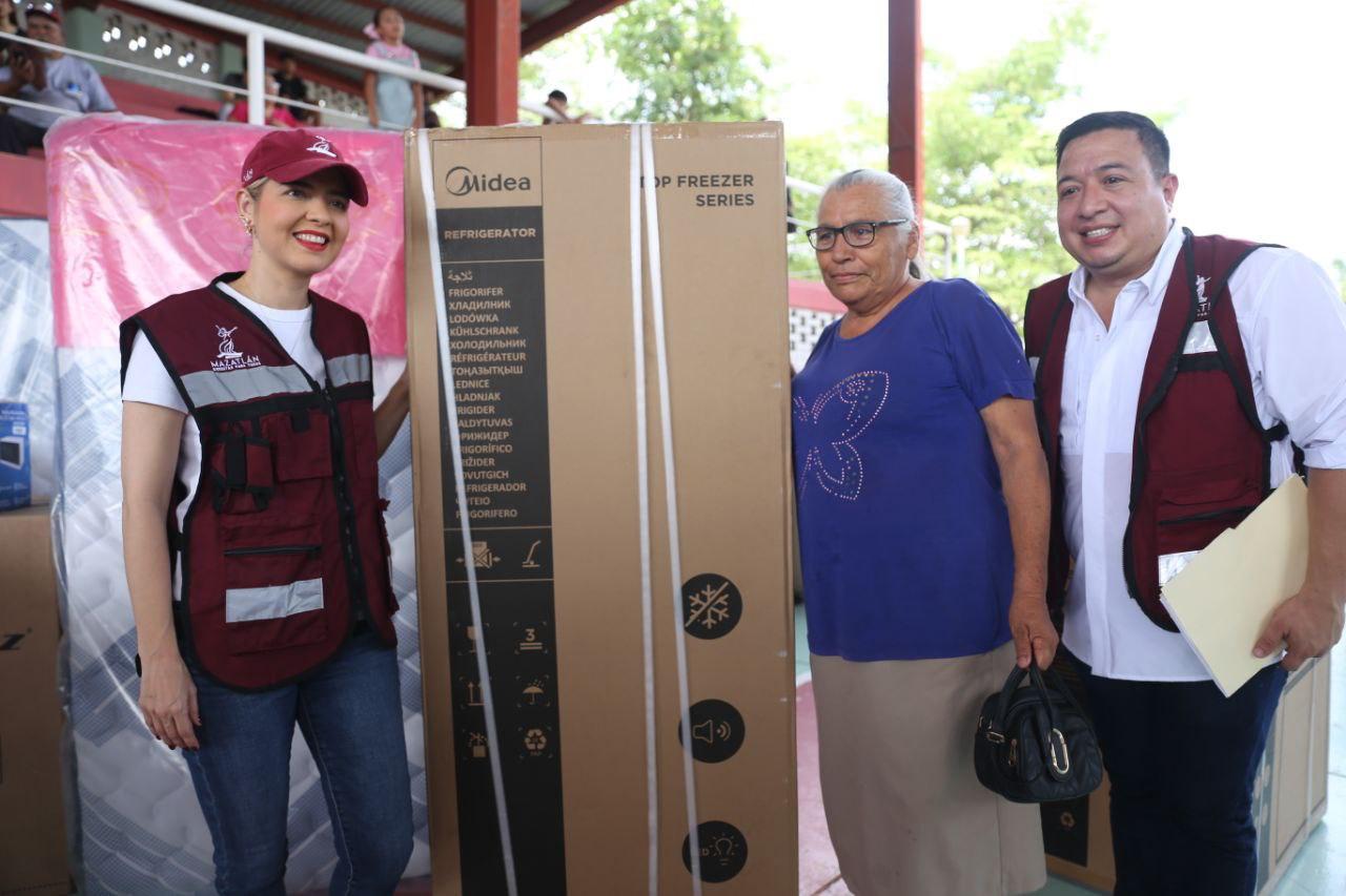 Lee más sobre el artículo El programa «Peso a Peso del Bienestar» Llevó hoy a Villa Unión 150 Apoyos.