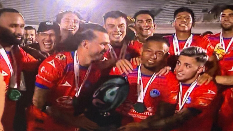 Cañoneros de Mazatlán campeones de pretemporada en la final amistosa de la International football Cup