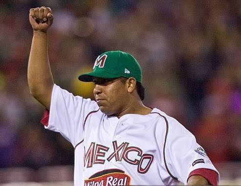 Lee más sobre el artículo Venados recuerda a El ‘Bombardero Rojo’ Héctor ‘Choco’ Navarro