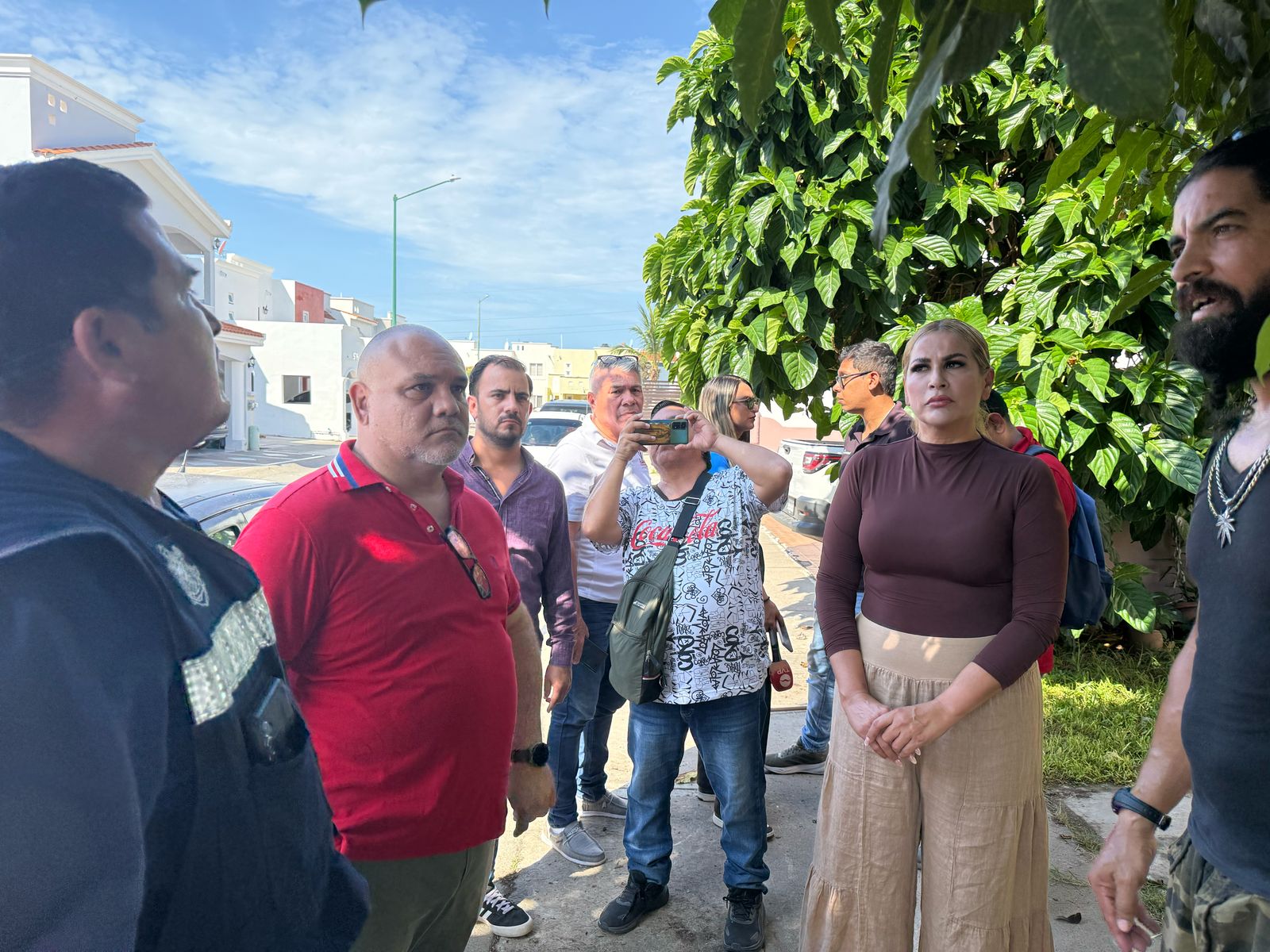 Lee más sobre el artículo Atiende Regidora My Lai Quintero y Ecología denuncia de vecinos de fraccionamiento Mangos II