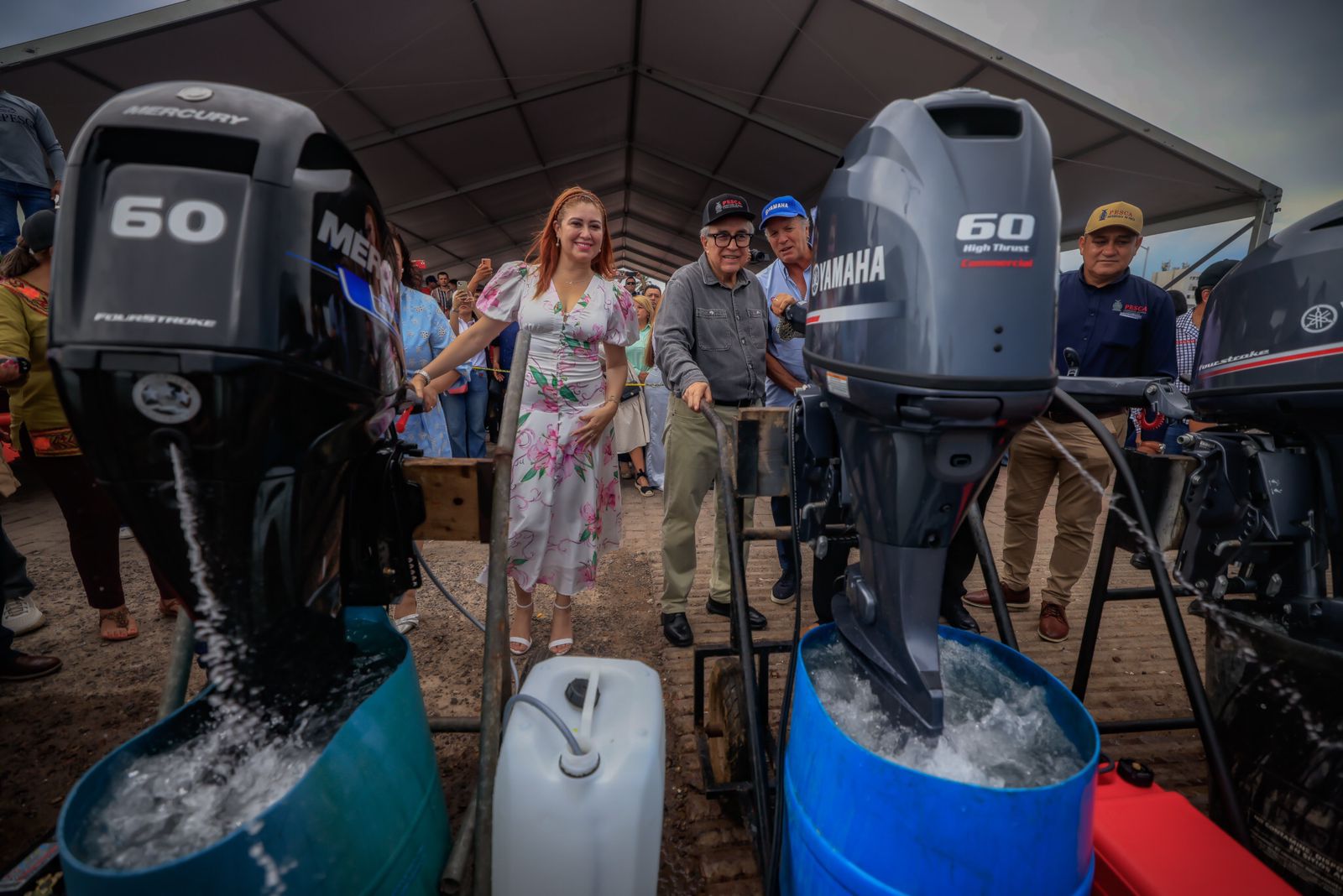 Lee más sobre el artículo Arranca la Entrega de Motores y Pangas a Cooperativas Pesqueras en Sinaloa