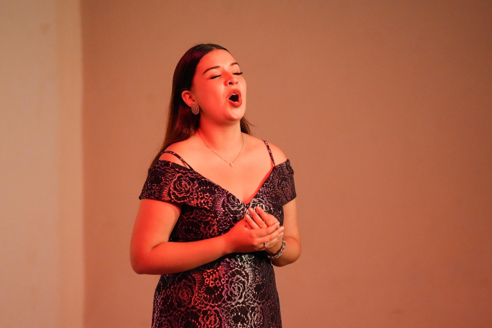 Lee más sobre el artículo La soprano Mazatleca llevará su voz a Austria