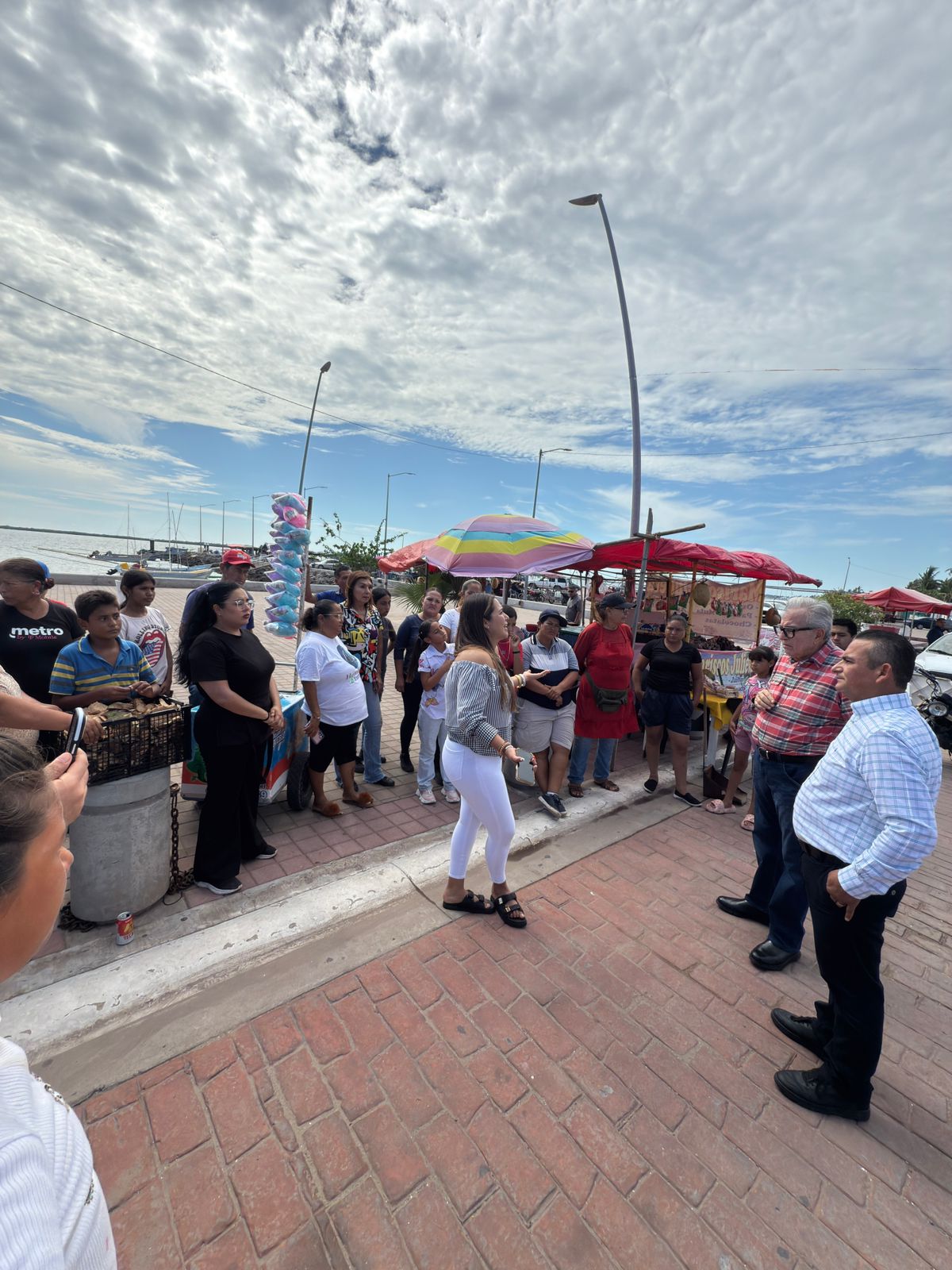 Lee más sobre el artículo Rocha Compromete Reforzar Seguridad y Apoyos para Altata