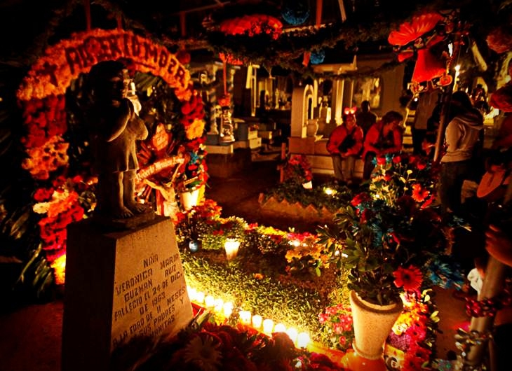 Lee más sobre el artículo México Trasmite sus Valores y Costumbres a través del Día de Muertos
