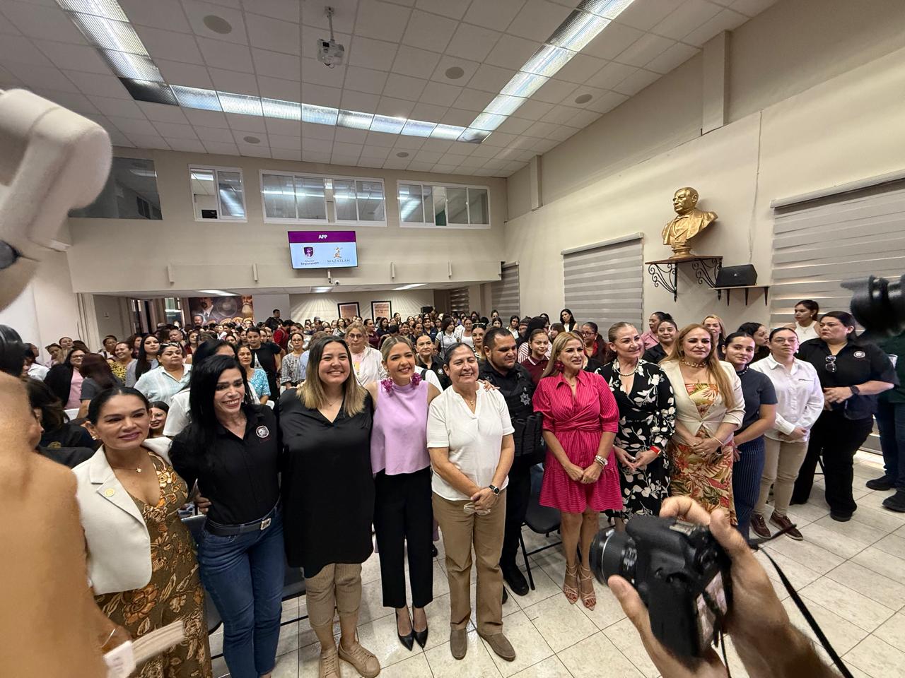 Lee más sobre el artículo Lanzan aplicación de Seguridad y Emergencias para mujeres mazatlecas