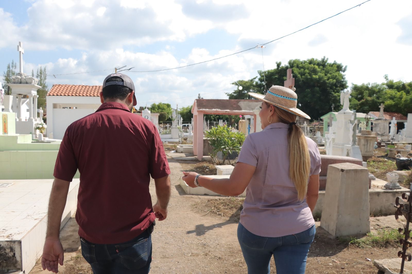 Lee más sobre el artículo Supervisa Claudia Valdez Panteón Municipal previo a Día de Muertos