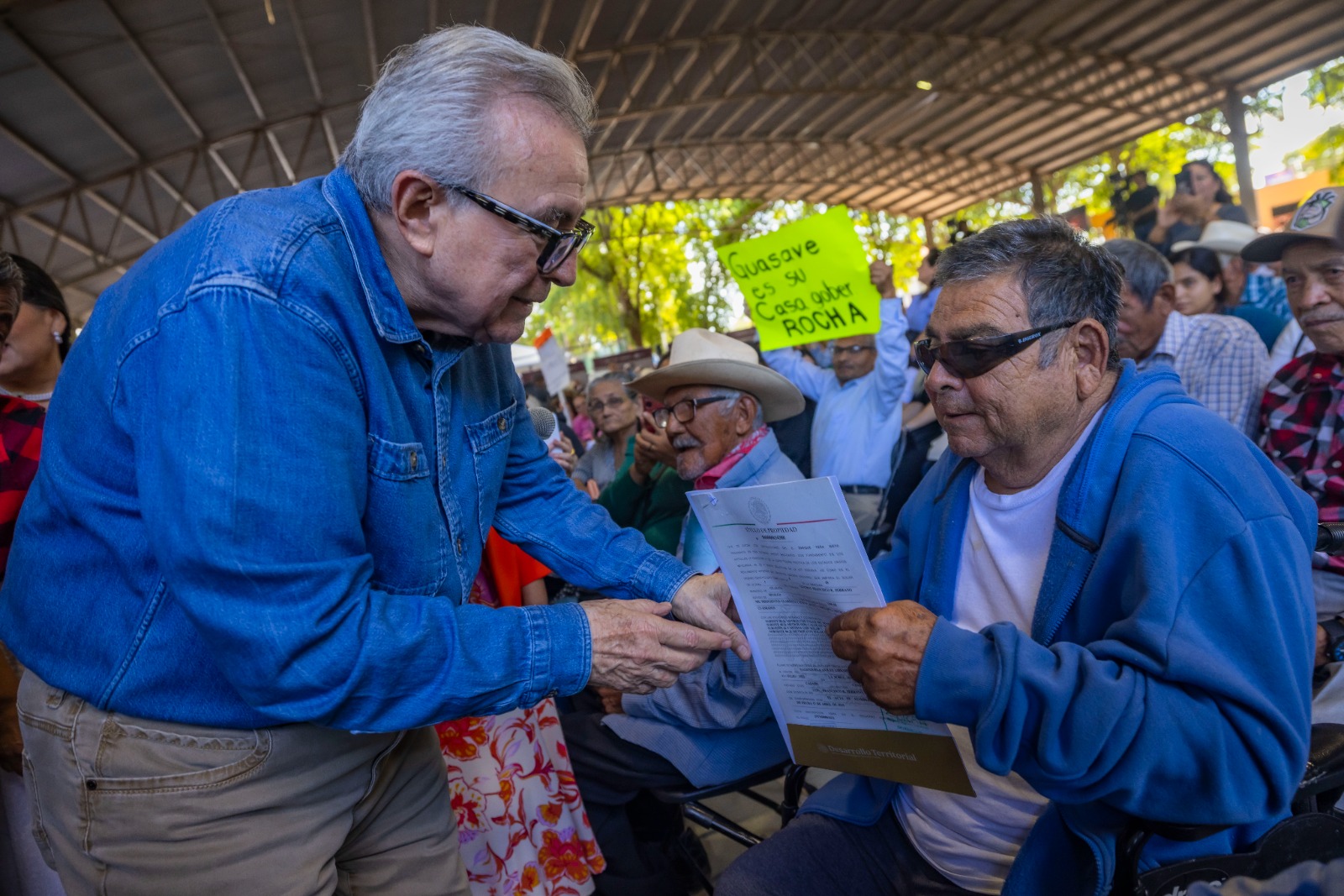Lee más sobre el artículo Rocha Entregó Títulos de Propiedad a más de 3 mil Familias de Guasave