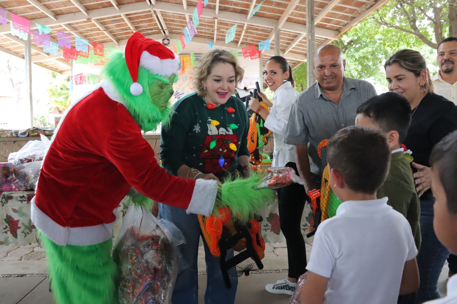 Lee más sobre el artículo La Caravana Navideña Reparte Alegrías en Rosario
