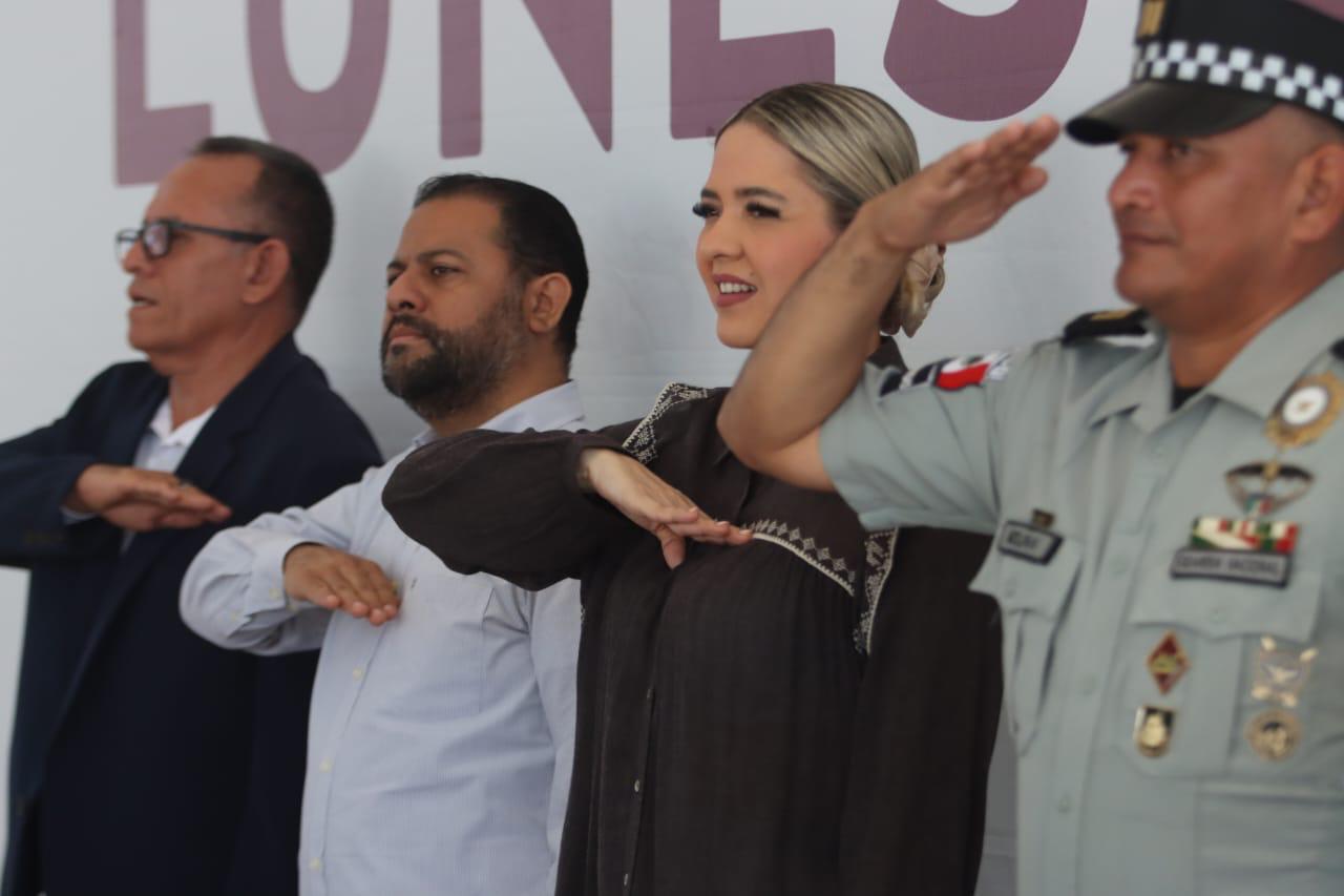 Lee más sobre el artículo Escuela Primaria de Escamillas Estrena Techumbre y Cancha