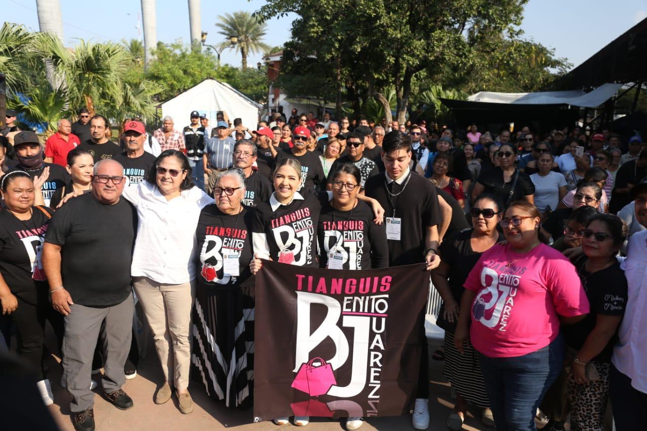 Lee más sobre el artículo Entregan Permisos a Tianguitas de la Juárez