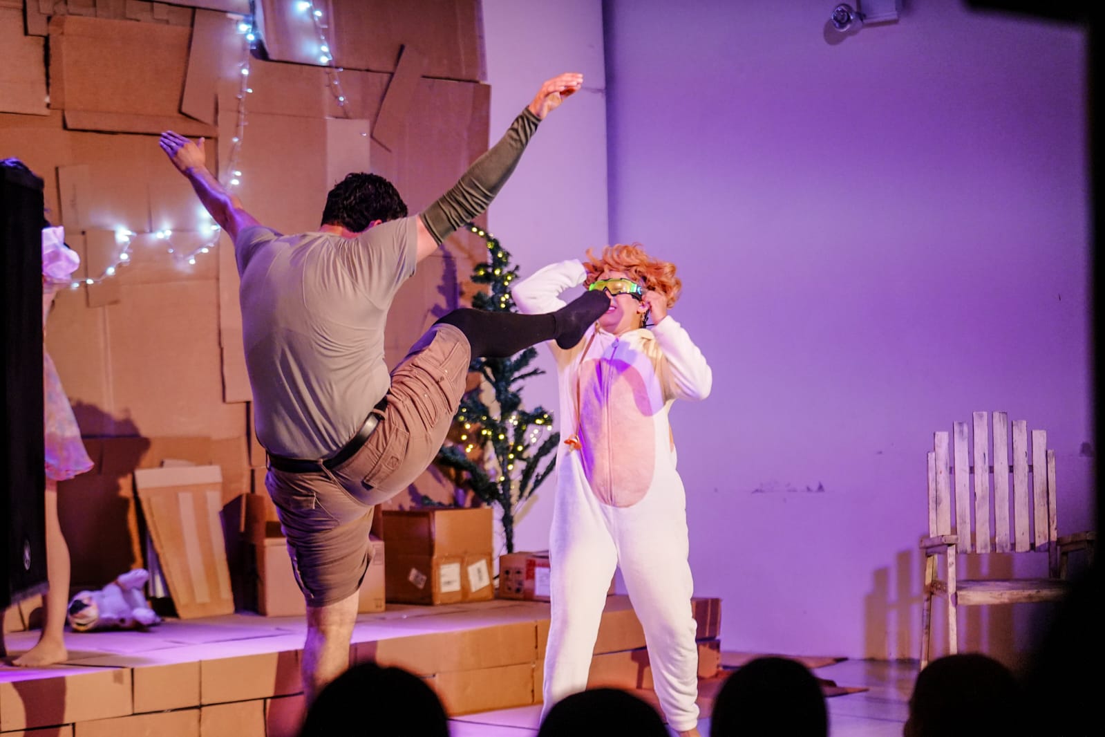 Lee más sobre el artículo «Muñecos de Aparador» desata risas en Casa Haas