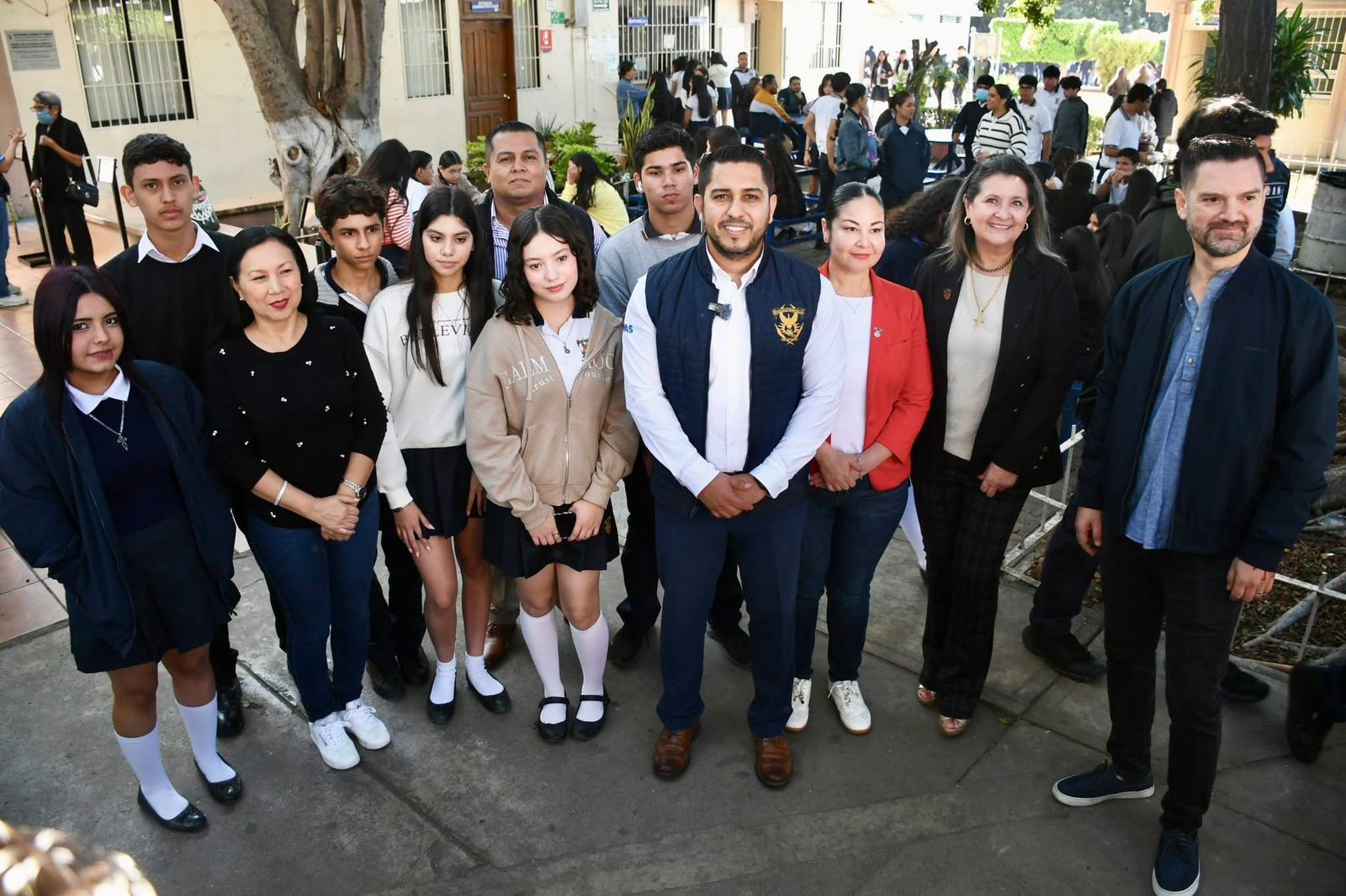 Lee más sobre el artículo Estudiantes de la UAS Regresan al Segundo Semestre