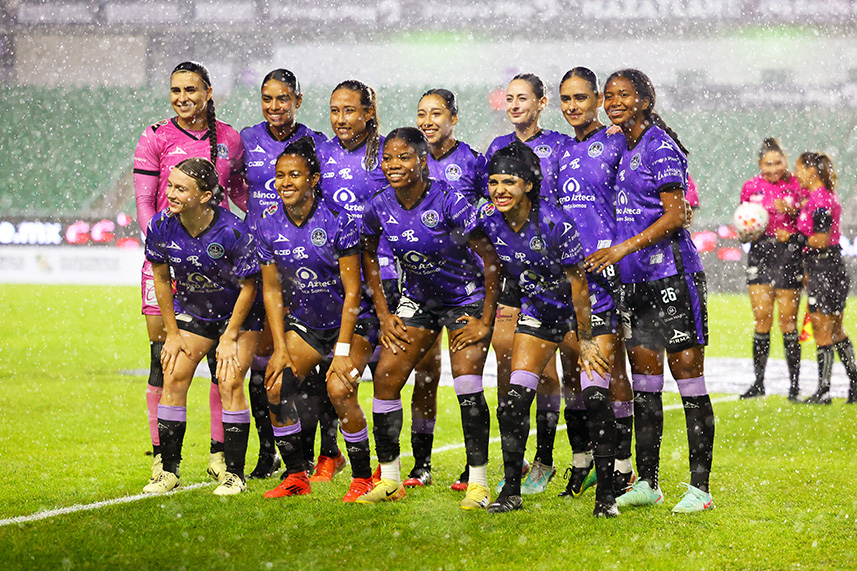 Lee más sobre el artículo CONTUNDENTE TRIUNFO DEL MAZATLÁN FEMENIL ANTE EL SANTOS LAGUNA