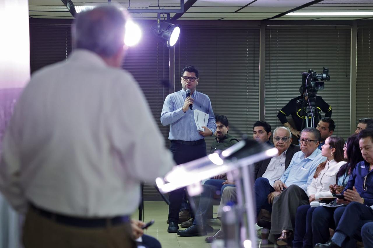 Lee más sobre el artículo Estado Invierte 160 Millones de Pesos para Espacios Deportivos en 20 Municipios