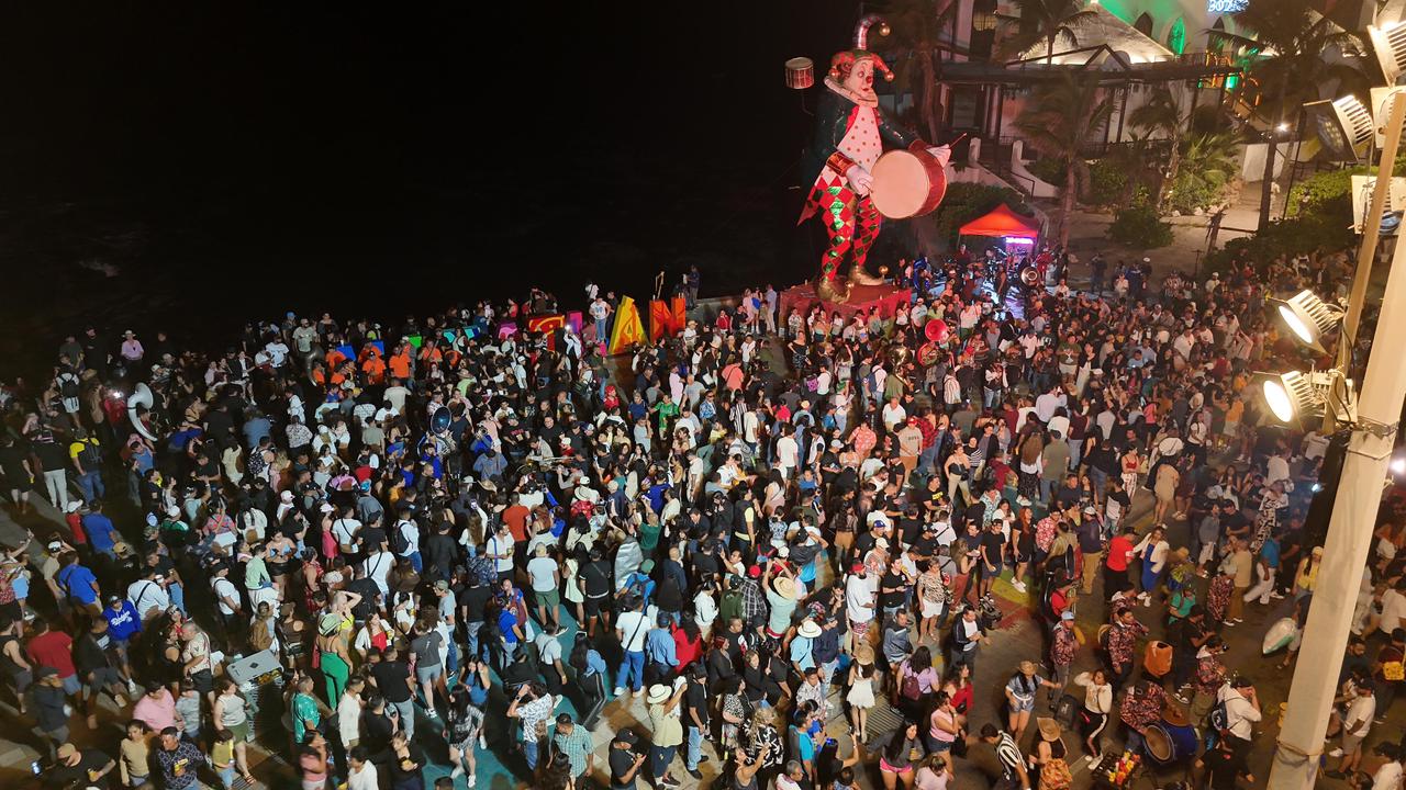 Lee más sobre el artículo Reportan Más de 26 mil Asistentes en Segundo Día del Carnaval