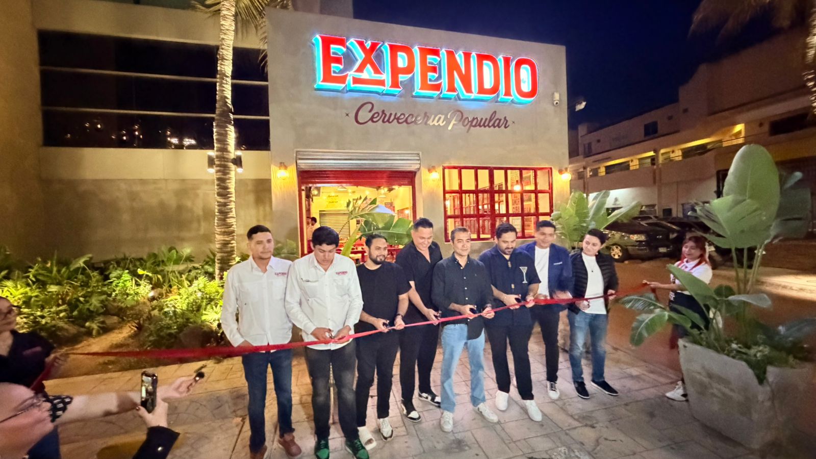 Lee más sobre el artículo ¿Precopeo? ¿Estrés Laboral? Vamos a Expendio “Cervecería Popular”, en Marina Mazatlán