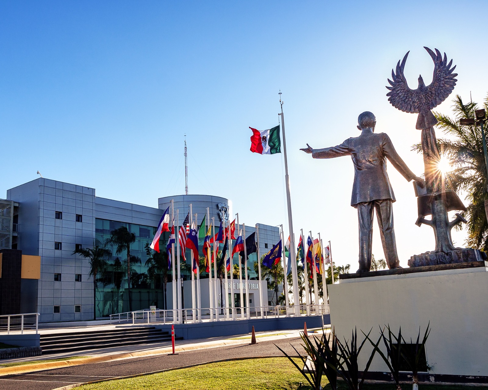 Lee más sobre el artículo ¿Quieres Entrar a la UAS? Mañana se Abren las Preinscripciones en Línea