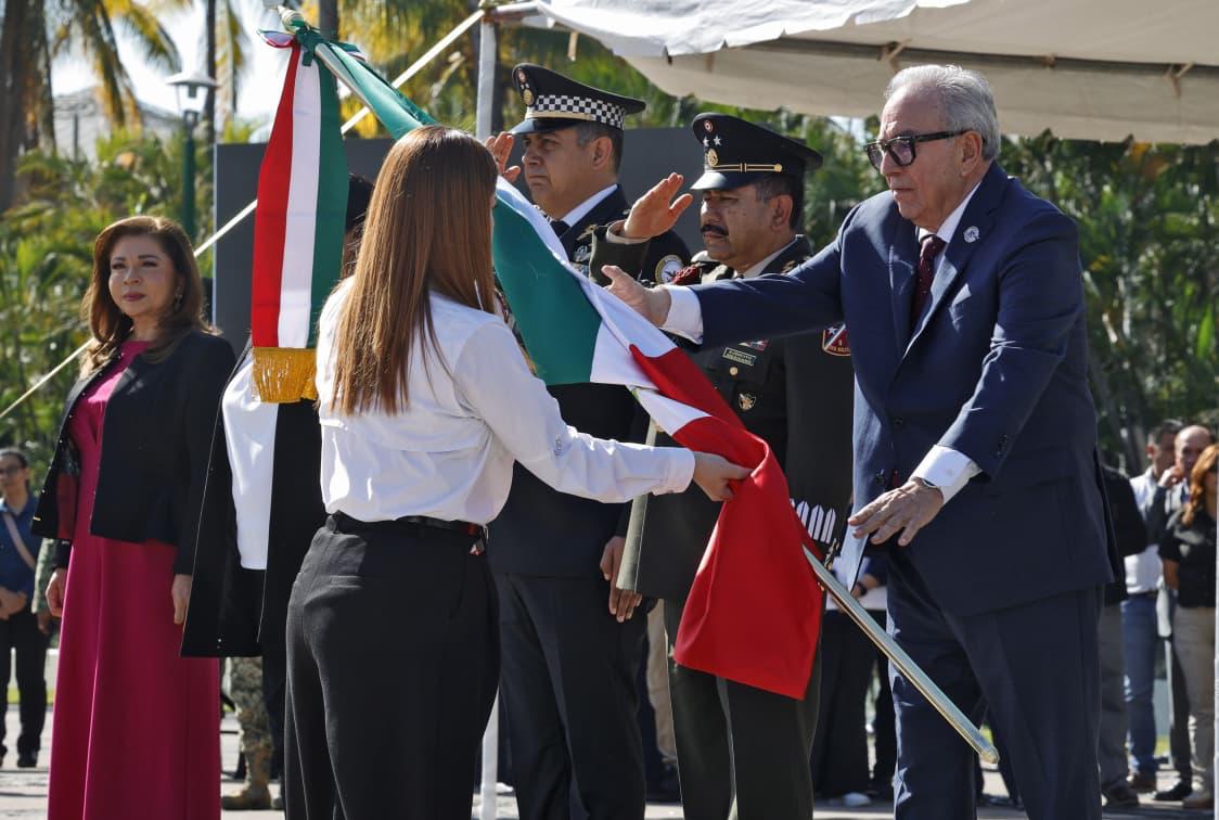 Lee más sobre el artículo Encabeza Gobernador Rocha Moya la Conmemoración del Día de la Bandera