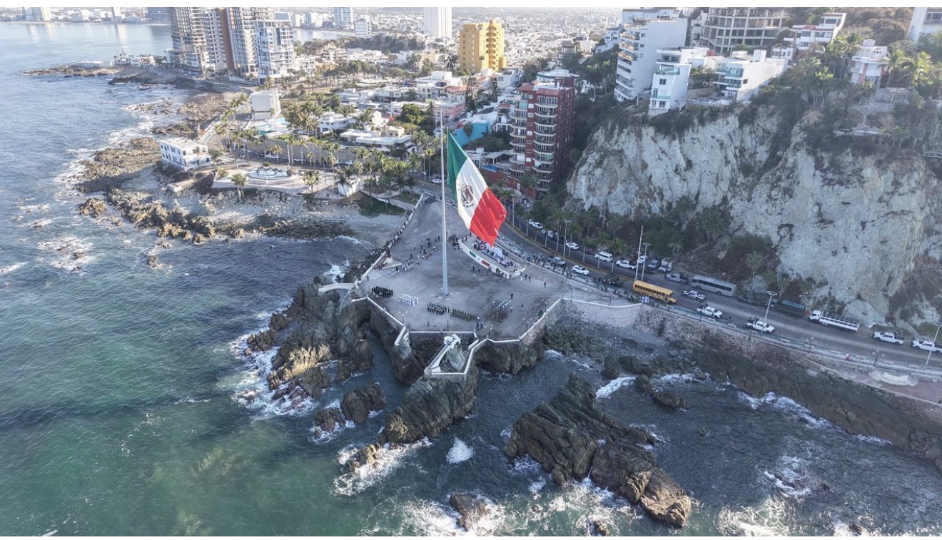 Lee más sobre el artículo Autoridades conmemoran el 92 aniversario del Día de la Bandera