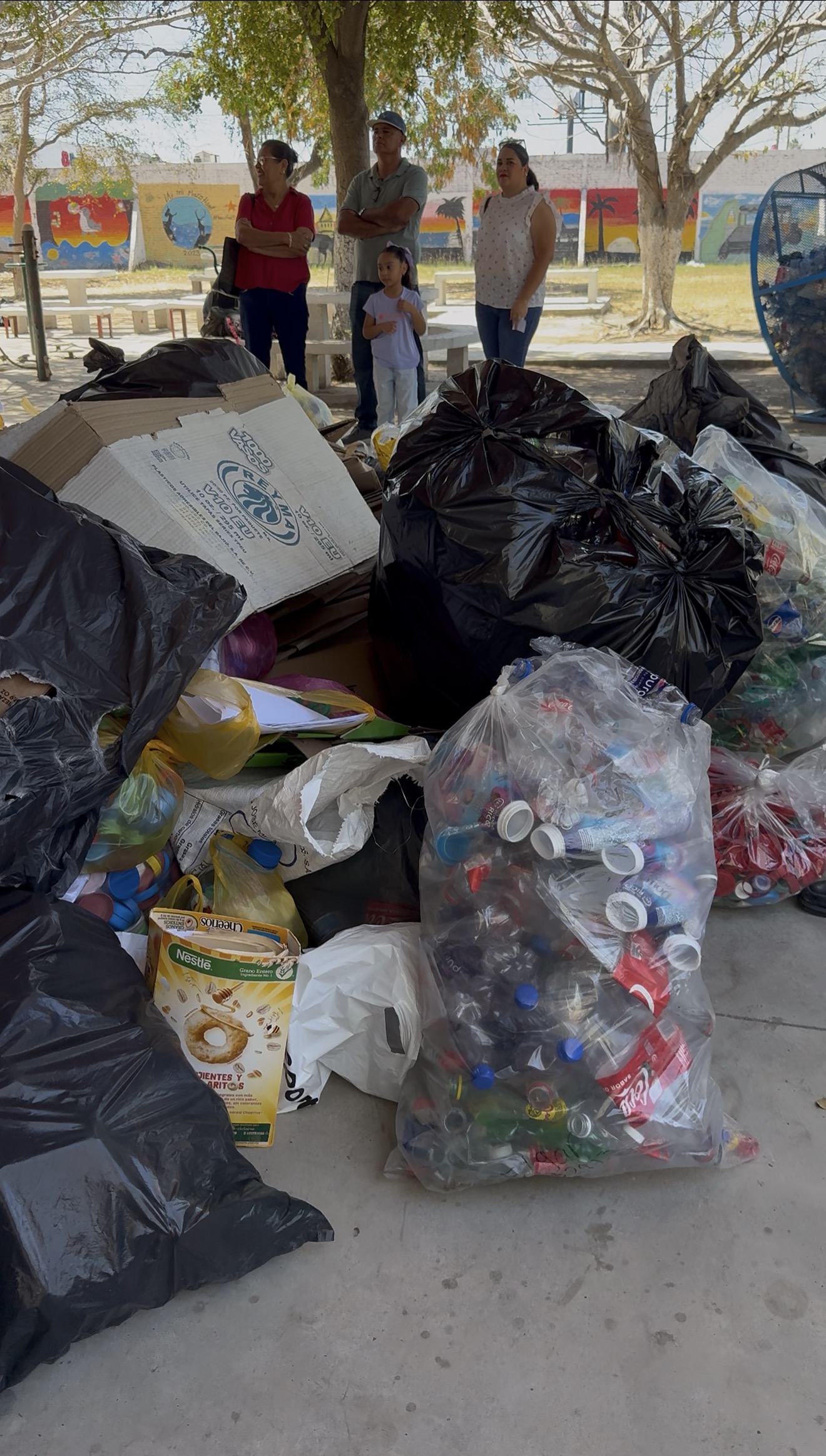 Lee más sobre el artículo Para muchos es basura, para otros es vida y Esperanza