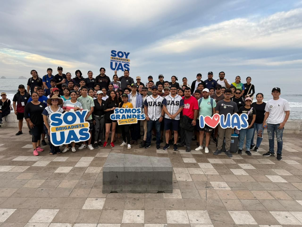 Lee más sobre el artículo La UAS en la Limpieza de Playas de Mazatlán