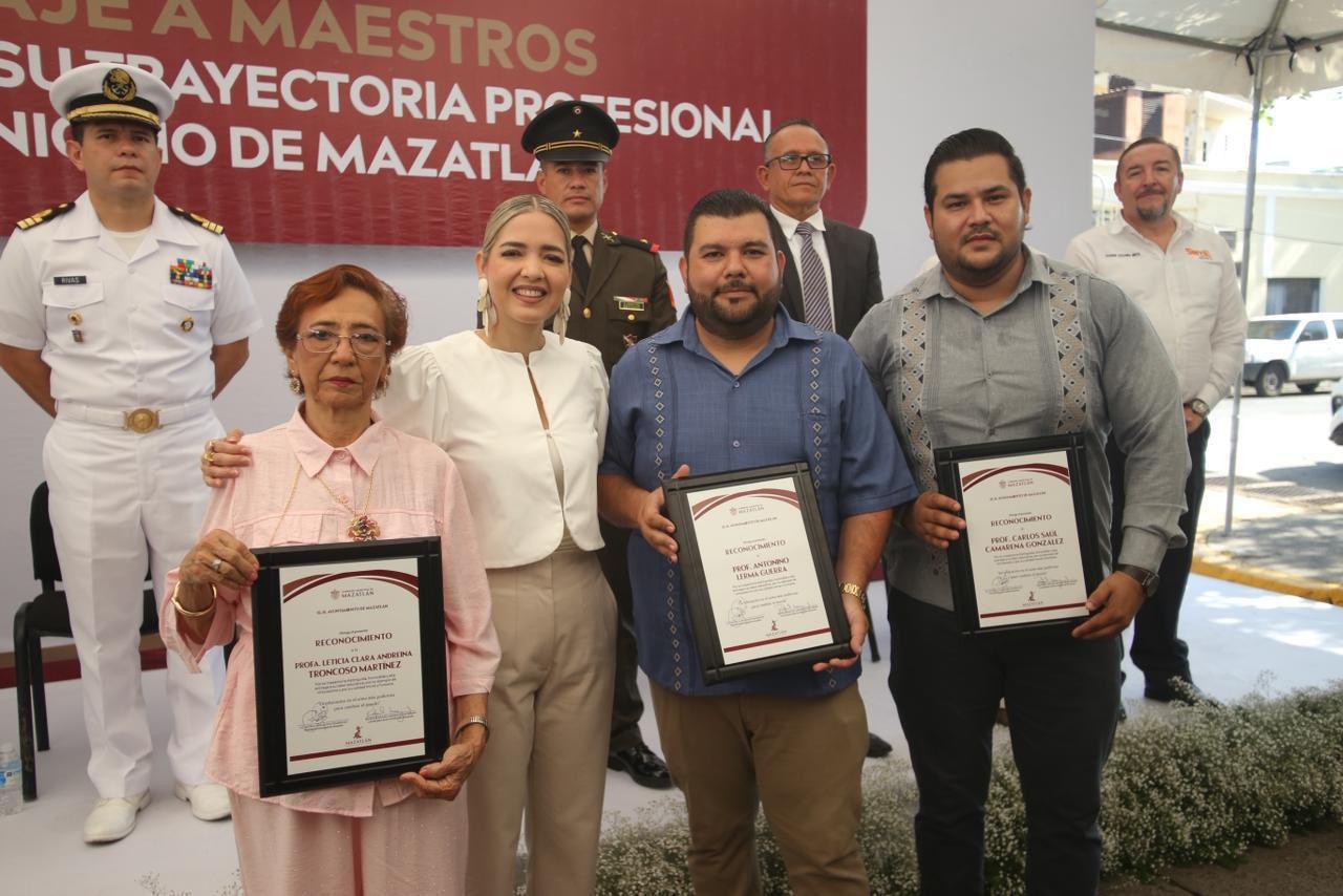 Lee más sobre el artículo Reconocen Trayectoria de tres Maestros Distinguidos
